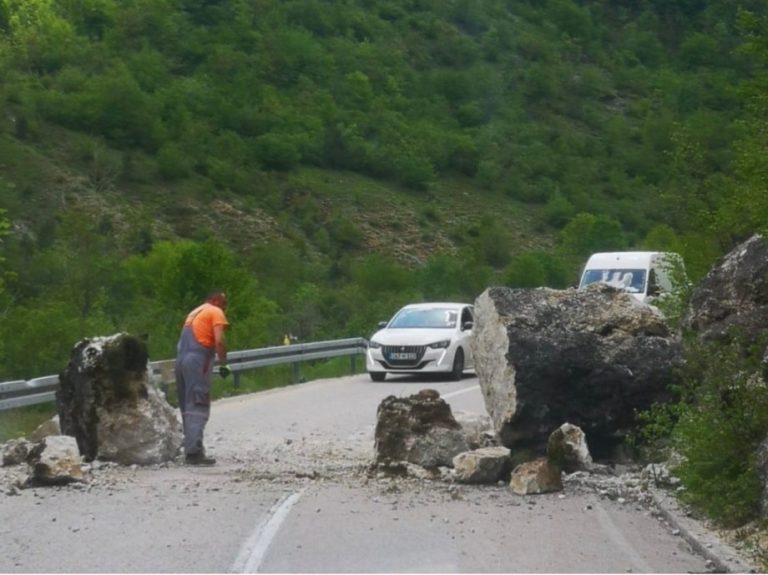 Veliki odron na putu Gacko-Nevesinje