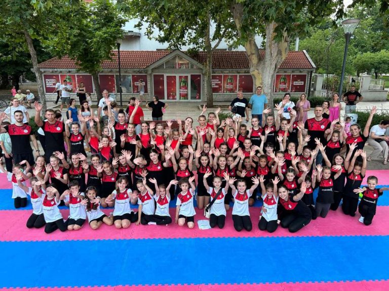 Mostarci uz gimnastički show uživali na “Danu gimnastike”