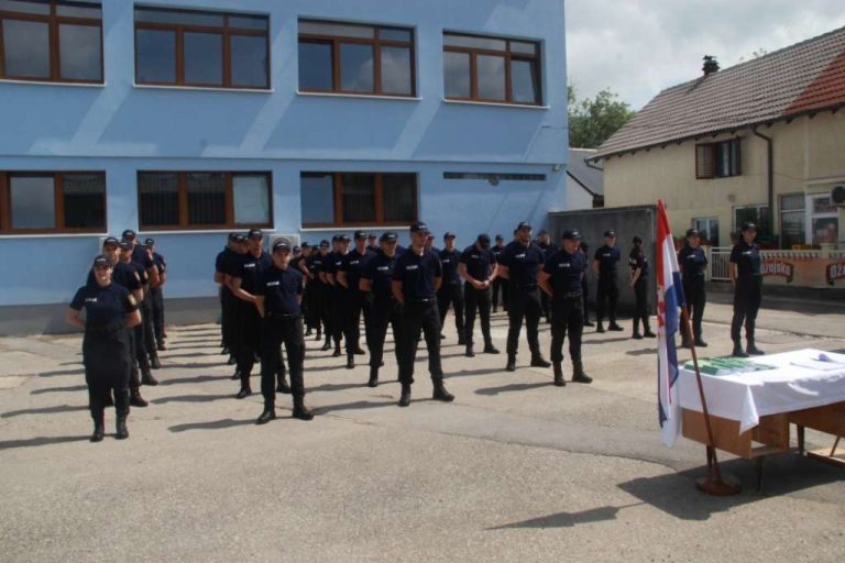 MUP HBŽ bogatiji za 44 nova policijska službenika