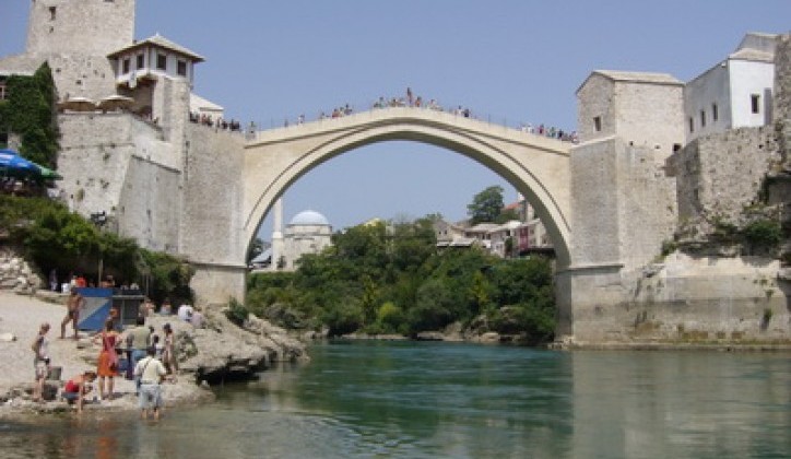 Mostar: Na današnji dan otvoren obnovljeni Stari most