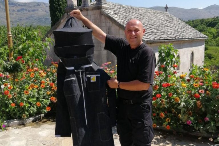 Trebinje: Najezda stršljenova poziva na oprez