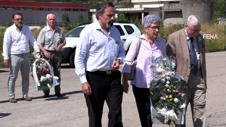 Mostar: Odata počast stradalima na “Heliodromu” (VIDEO)