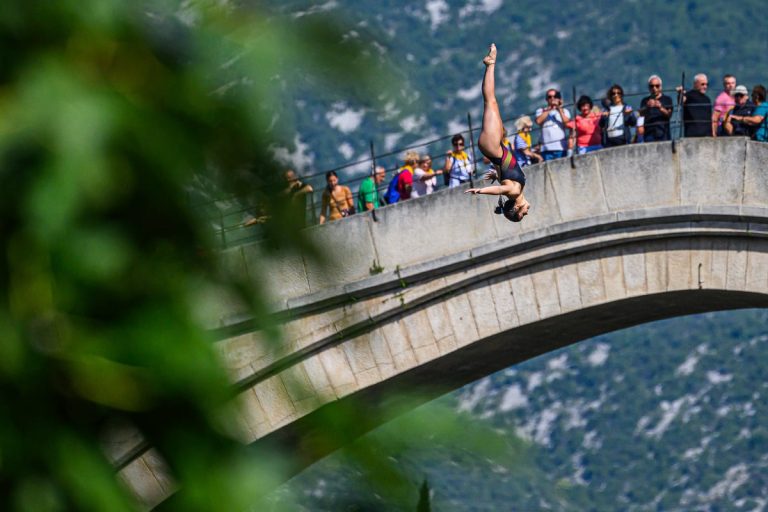 Red Bull Cliff Diving: Mostar se priprema za spektakularne skokove