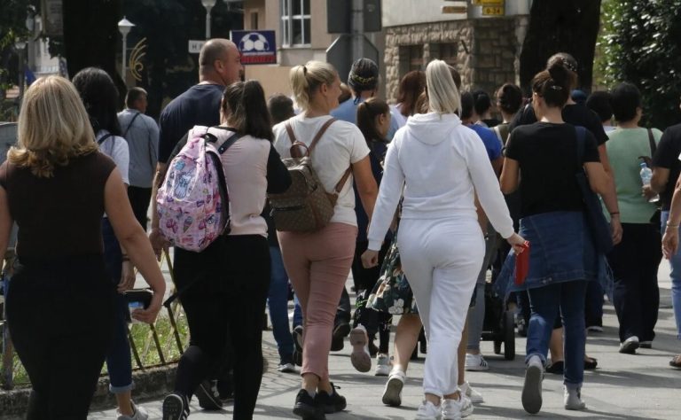 Jablanica: Protestovali roditelji učenika zbog problema prevoza