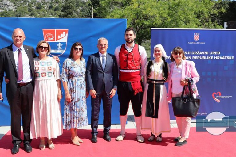Na Radimlji upriličeno svečano potpisivanje ugovora o finansijskoj potpori za Hrvate izvan RH