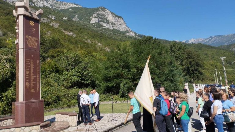 Memorijalni centar Srebrenica: Ne zaboravimo 33 ubijene osobe u selu Grabovica
