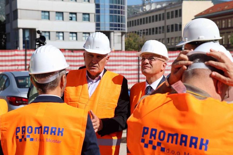 Čović i Milas posjetili gradilište HNK Mostar