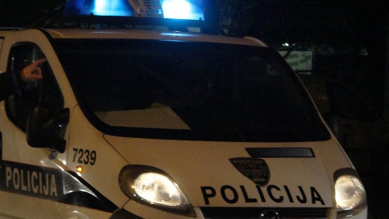 Vrapčići: Uhapšen muškarac koji je djevojčicu pokušao slatkišima namamiti u svoj kombi