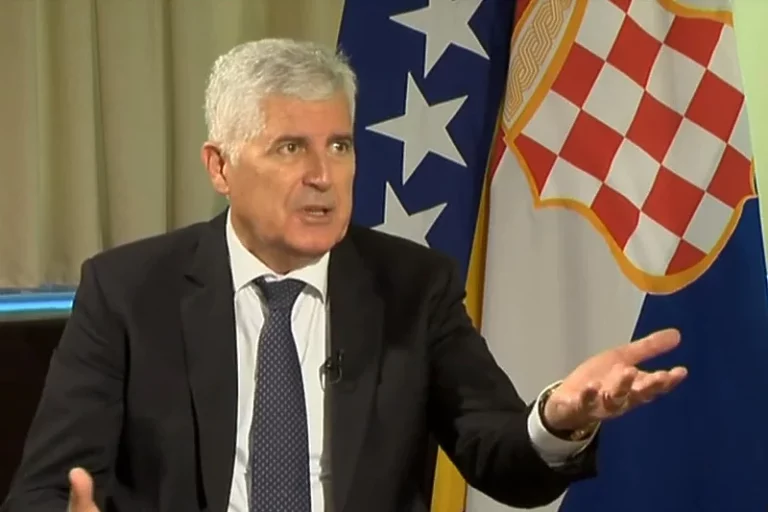 Čović: BIH je nedjeljiva država, lakše je sa Trojkom nego sa Dodikom