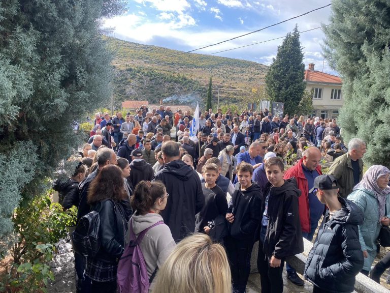 Blagaj: Obilježena godišnjica pogibije 82 pripadnika Armije RBiH