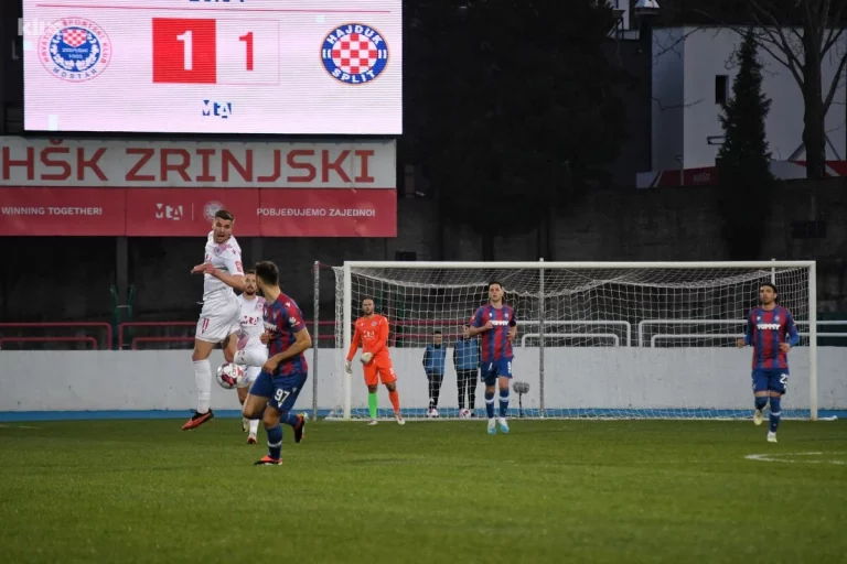 Zrinjski i Hajduk remizirali u sjajnoj atmosferi