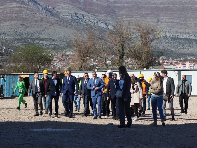 Trebinje: Dodik sa saradnicima obišao gradilište bolnice