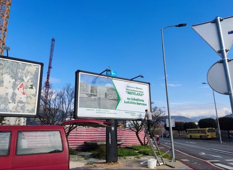 Uporni završavaju: “Mevlana” na billboardima