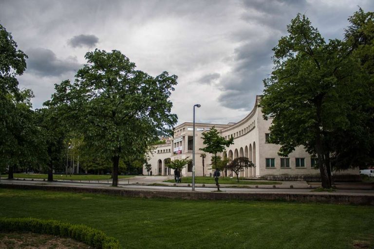 Komedija “Ubit ću se, majke mi” za Dan žena u Kosači