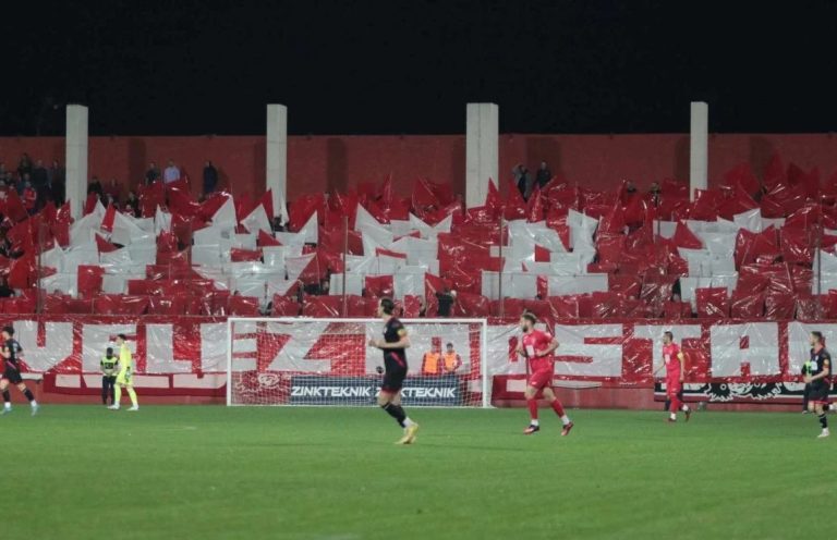 Slavljenička atmosfera: Red Army slavi rođendan (video)