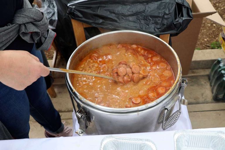 Mostar: Proslava 1. maja uz sindikalni grah