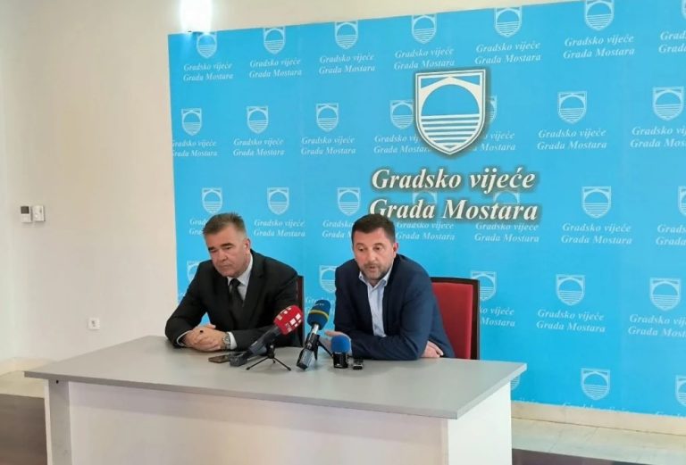 NEZADOVOLJNI GRAĐANI: “Sramotan je nonšalantan pristup gradonačelnika Kordića i predsjednika Gradskog vijeća Marića”