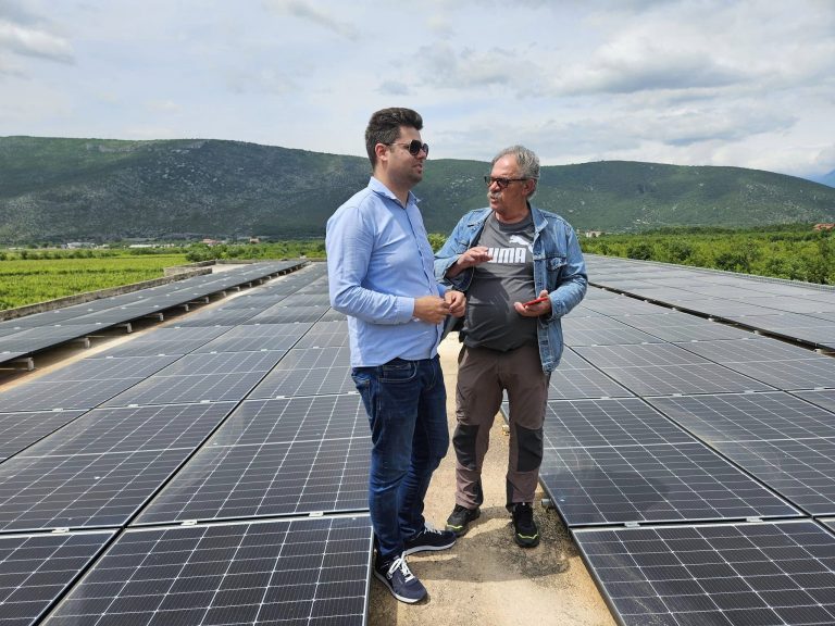 Prijedlog zastupnika Zalihića: Vlasnicima mikro solarnih postrojenja olakšati priključak na mrežu