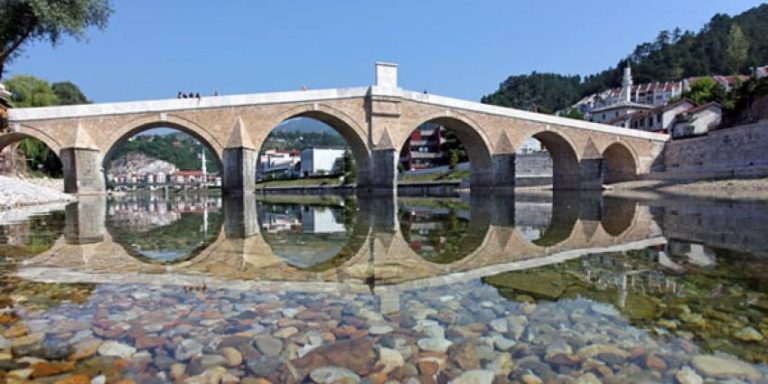 Konjic: Grad u zagrljaju planina