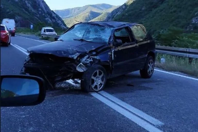 Saobraćajna nesreća sjeverno od Mostara: Dvije osobe povrijeđene