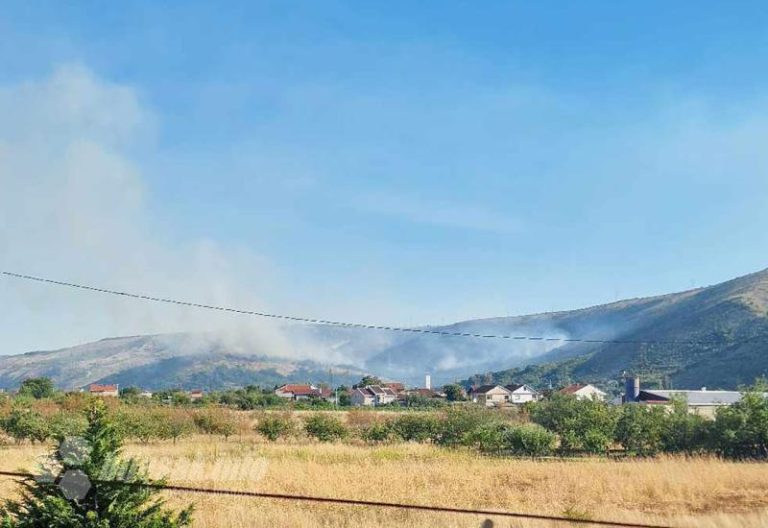 Mostar: Požar u Bačevićima još aktivan, borba trajala cijelu noć