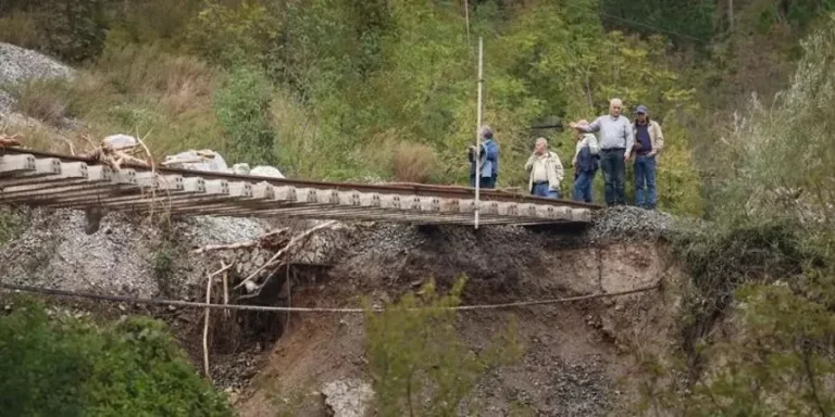 Sanacija pruge nakon poplava se odugovlači: Gomilanje milionskih gubitaka izvijesno