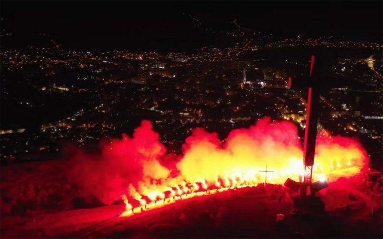 Hrvati iz BiH u “koloni sjećanja” u Vukovaru, u Mostaru tihe procesije