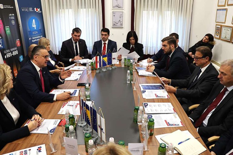 Buhač s Jandrokovićem obišla HNK Mostar i Sveučilište u Mostaru
