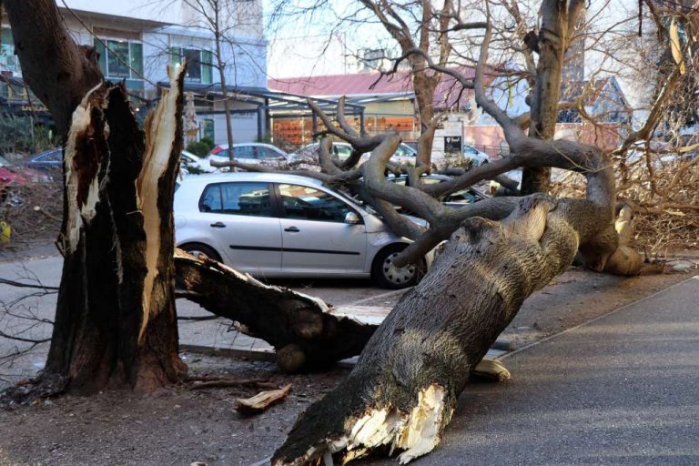 Civilna zaštita HNK pozvala na poduzimanje preventivnih mjera zaštite od jakog vjetra i padavina