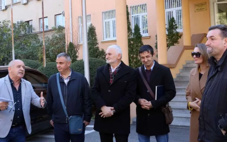 Mostar: Sindikati obrazovanja traže podršku roditelja