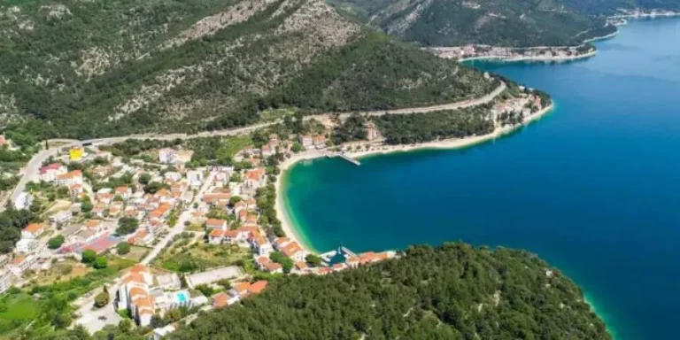 Gradac: Prodaje se Vila “Bosanka” u jednom od najljepših mjesta Makarske rivijere