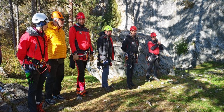 Troje novih spasilaca članova GSS Mostar uspješno položili ispit