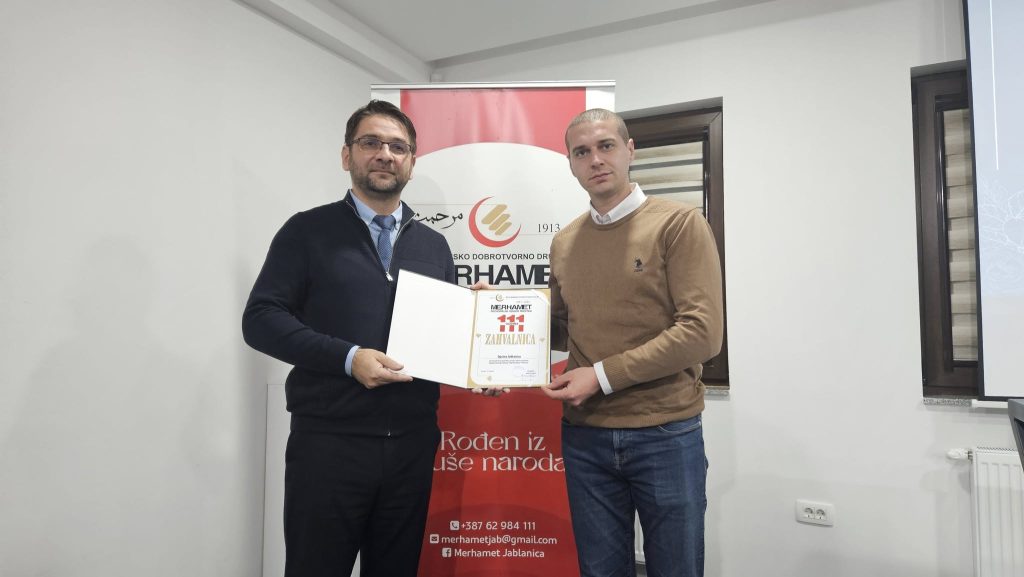 Tokom večeri prikazan je i dokumentarni film o Merhametu, te nakon programa upriličeno je druženje sa volonterima