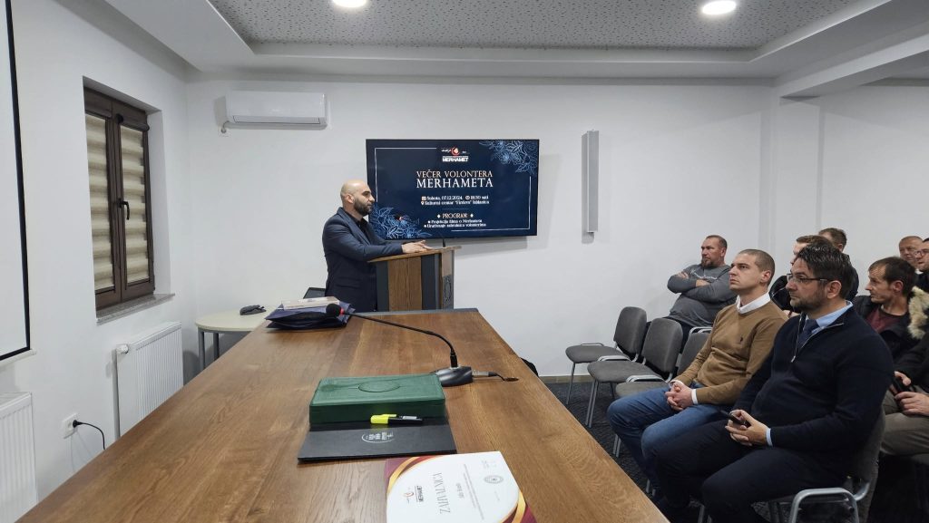 Tokom večeri prikazan je i dokumentarni film o Merhametu, te nakon programa upriličeno je druženje sa volonterima