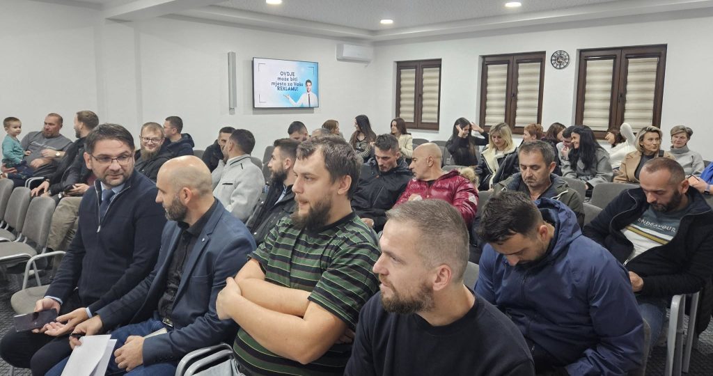 Tokom večeri prikazan je i dokumentarni film o Merhametu, te nakon programa upriličeno je druženje sa volonterima