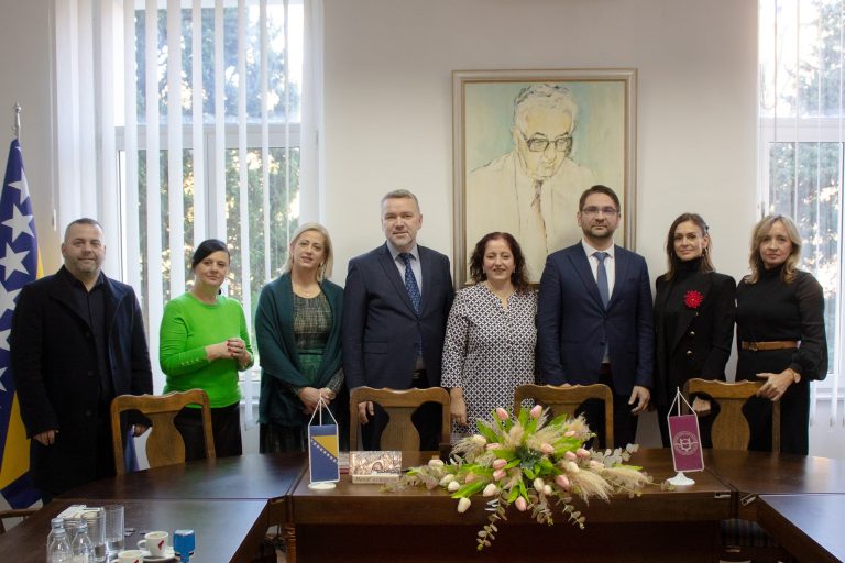 Mostar: Univerzitet „Džemal Bijedić“ i MD Merhamet potpisali sporazum o saradnji