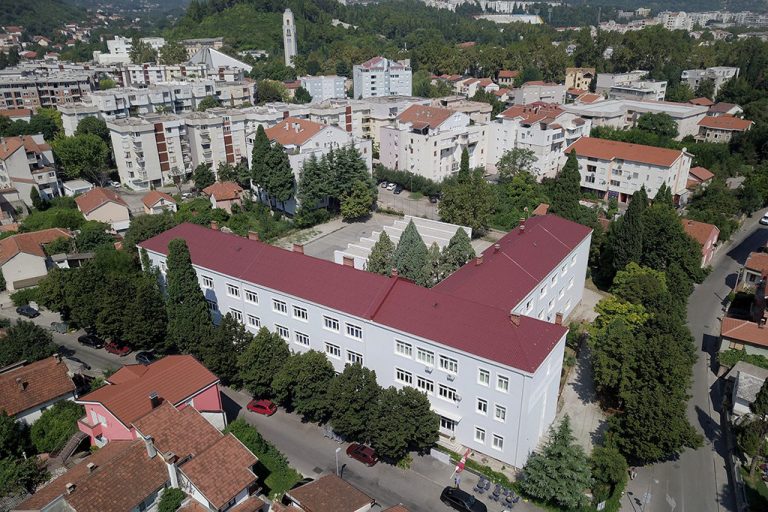 Vijeće roditelja OŠ A.B. Šimić: “Sindikat je od nas tražio podršku ali mi kao roditelji ne želimo stati ni na jednu stranu”