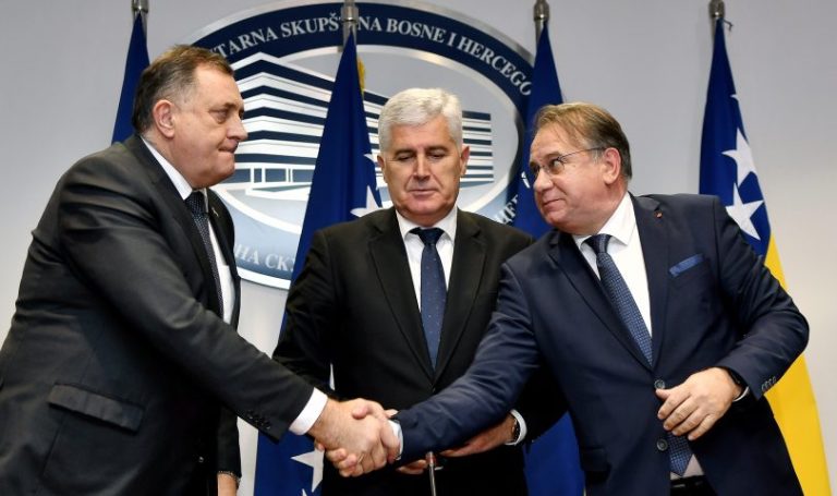 Čović uoči sutrašnjeg sastanka Koalicije u Mostaru: “Važno je da održimo aktualnu vlast u ovom sadržaju”