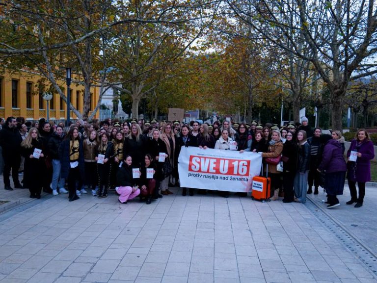 Mostar hoda “Sve u 16”: Održan hod protiv nasilja nad ženama