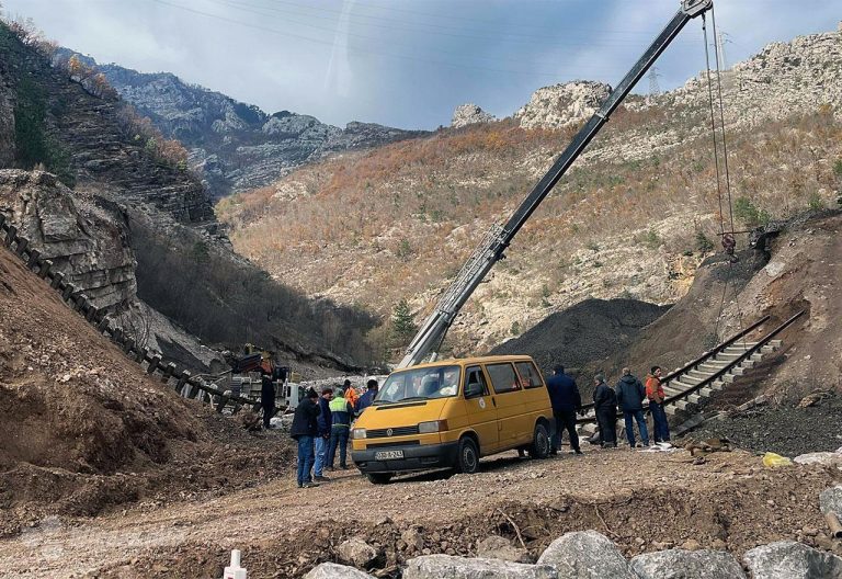 Nastavljeni radovi na sanaciji i rekonstrukciji željezničke pruge na lokalitetu Komadinovog vrela