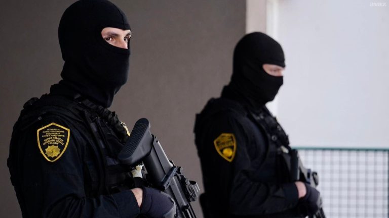 Mostar: Poznat identitet muškarca koji je uhapšen zbog preprodaje oružja