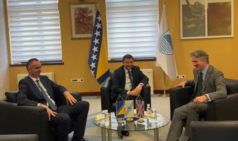 Kordić i Rahimić sa ambasadorom Reillyem: Razgovarano i o projektima zapošljavanja mladih