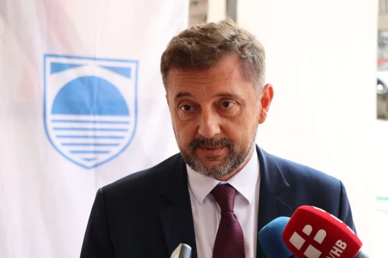 Božićna čestitka mostarskog gradonačelnika