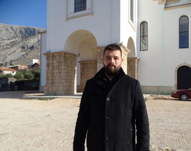 Mostarski paroh Duško Kojić za “Avaz”: “Svake godine dobijamo priliku da se rodimo kao novi ljudi”