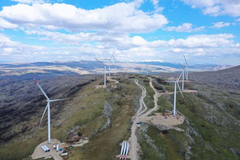 Livno: Probni rad Vjetroelektrane Ivovik