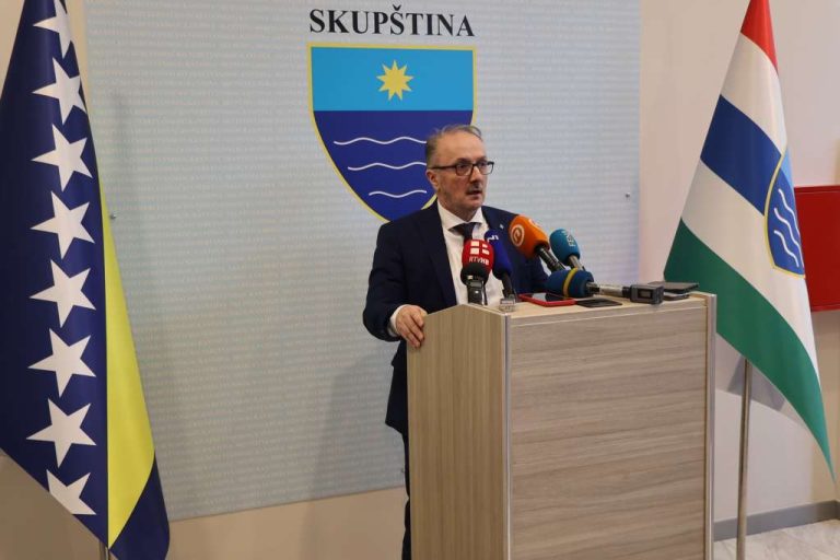 Ministar Velagić_ “Problemi se nagomilavaju godinama, sve ćemo riješiti ali nemamo čarobni štapić!”