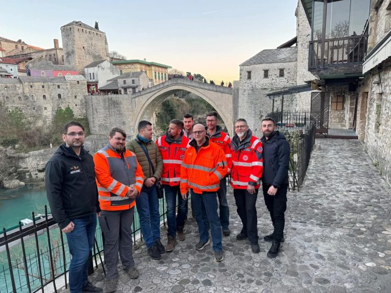 RO Merhamet Mostar: U zimskoj akciji podijeljeno 1.400 paketa pomoći
