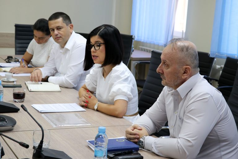 Vlada HNK: “Prosvjetarima smo ponudili značajno više nego ostalim budžetskim korisnicima, nadamo se da će pristati”