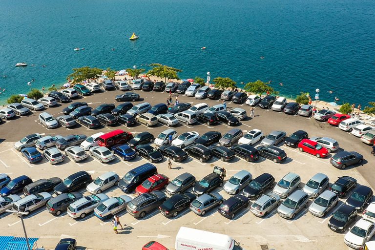 Neum: Općina skriva informacije o naplati parkinga koju vrši kompanija povezana sa HDZ-om