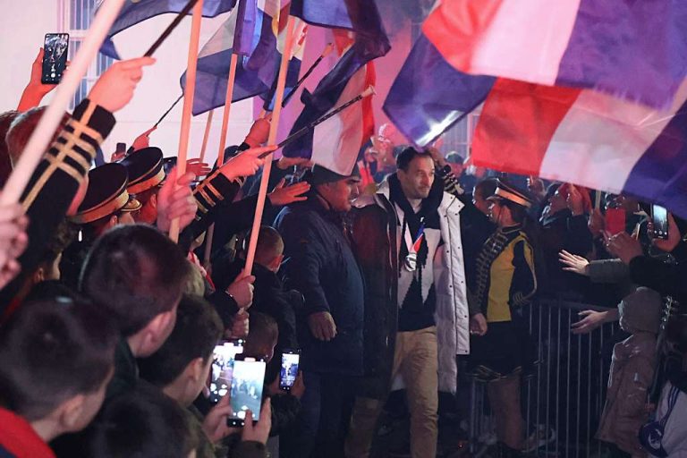 Priređen vatreni doček u Mostaru i Ljubuškom za rukometaše Hrvatske